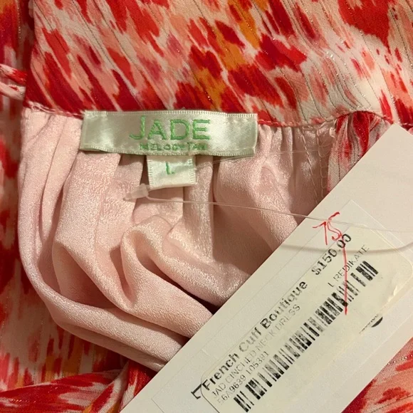 Jade Red and White Long Sleeve Dress - Picture 8 of 9